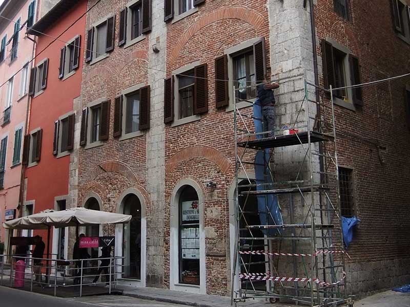 Palazzo via Palestro a Pisa